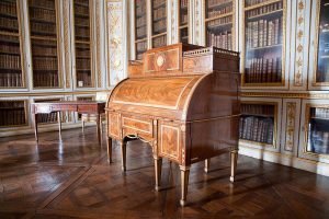 Bibliothèque de Louis XVI dans le Petit Appartement du Roi. − Fanny Schertzer, CC-BY-SA Bibliothèque de Louis XVI dans le Petit Appartement du Roi.
