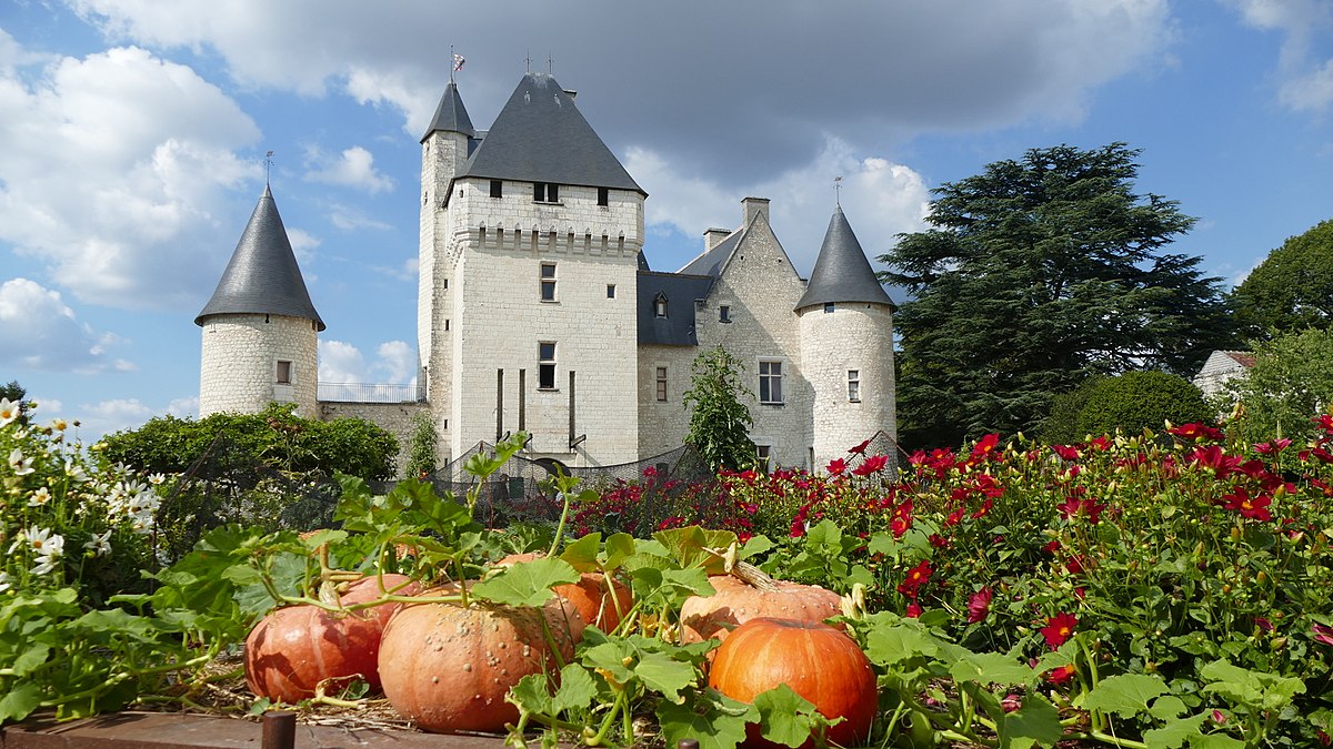 8e photo gagnante : vue de la façade du château du Rivau depuis le conservatoire des légumes, par Aliasse16